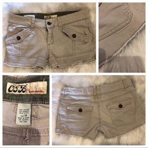 🍒🦋OTB Soft Stretch Khaki Frayed Hem Shorts - 13